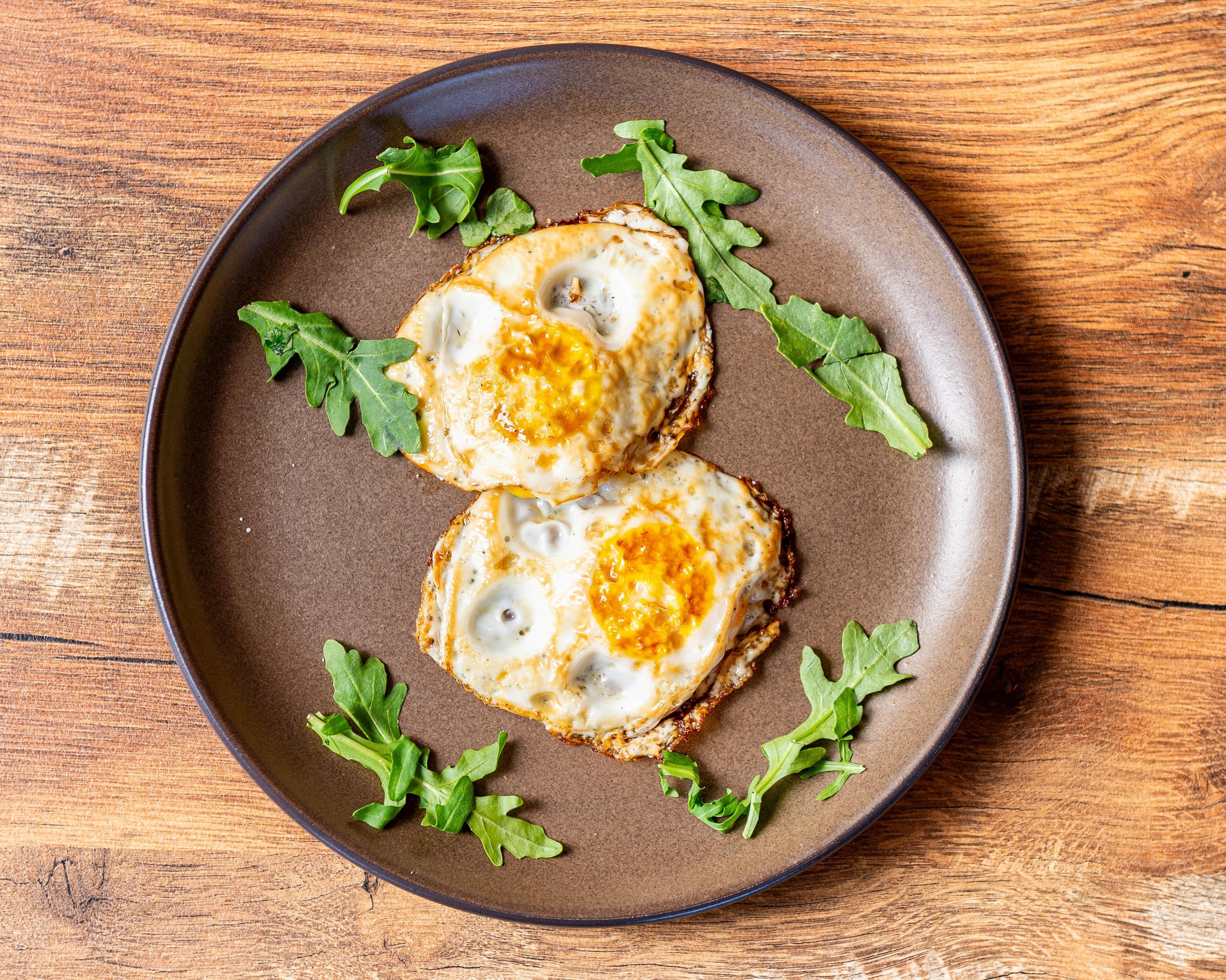 2 Eggs.