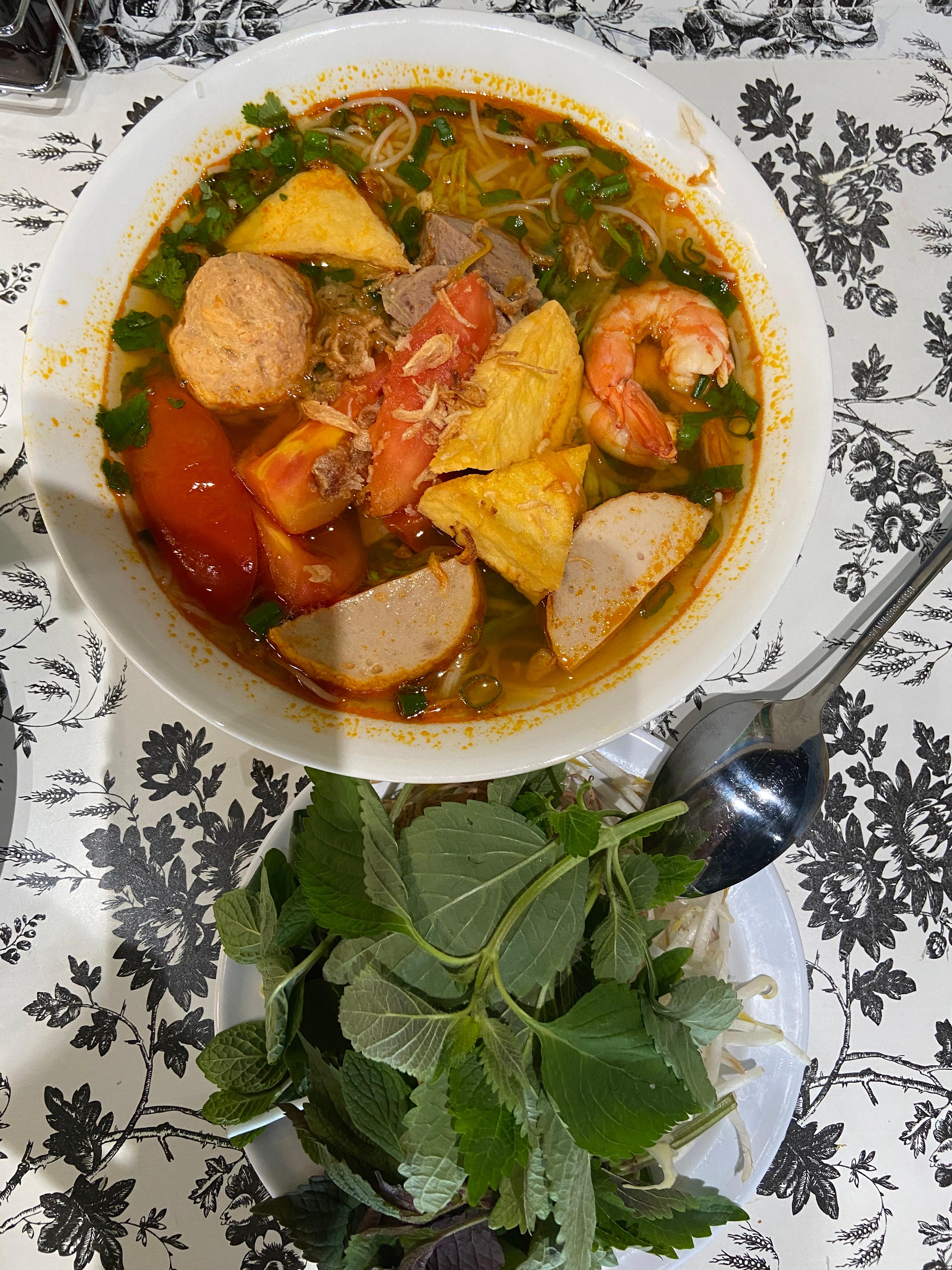 N2 - Vietnamese Crab Noodle Soup - Bún Riêu.