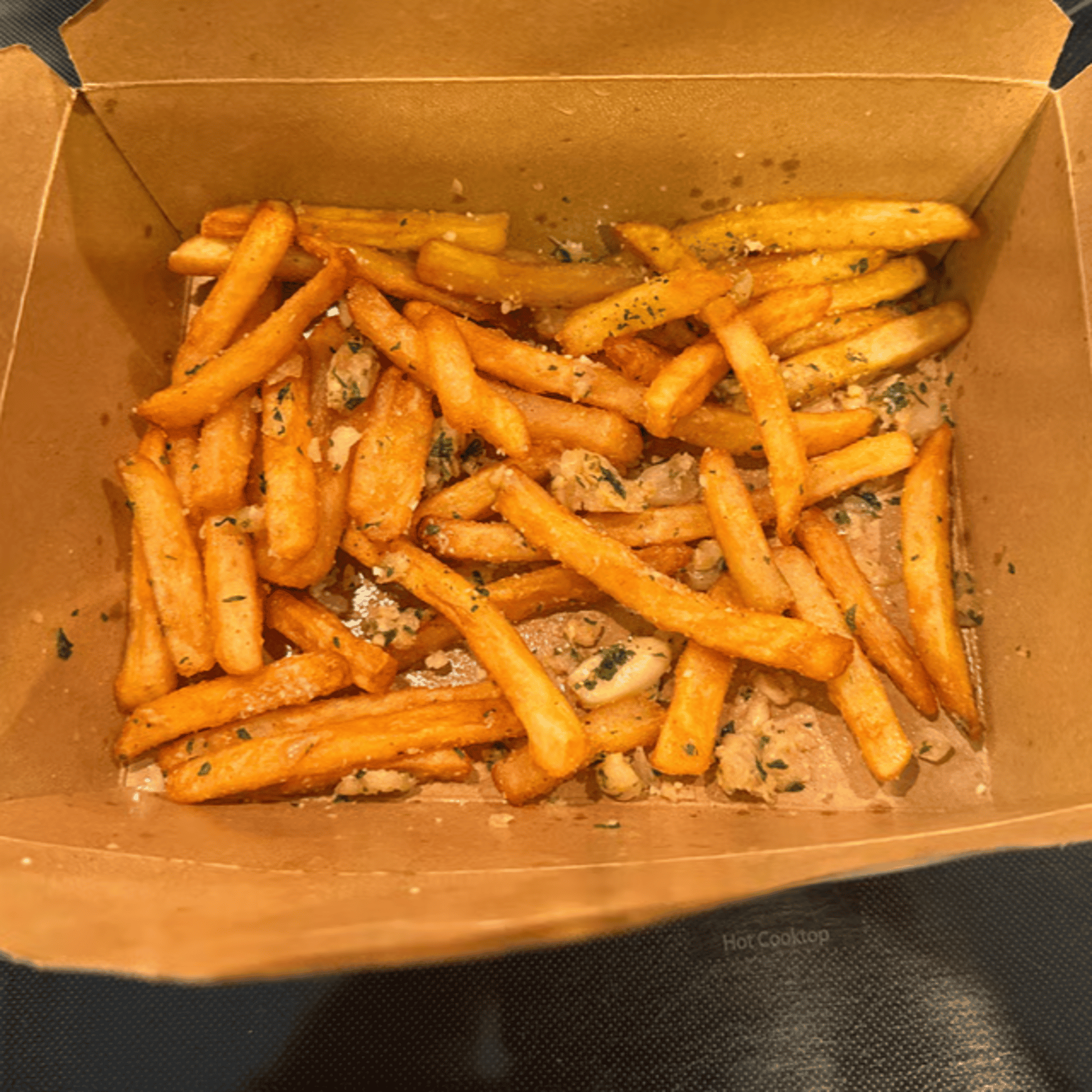 GARLIC TRUFFLE FRIES.