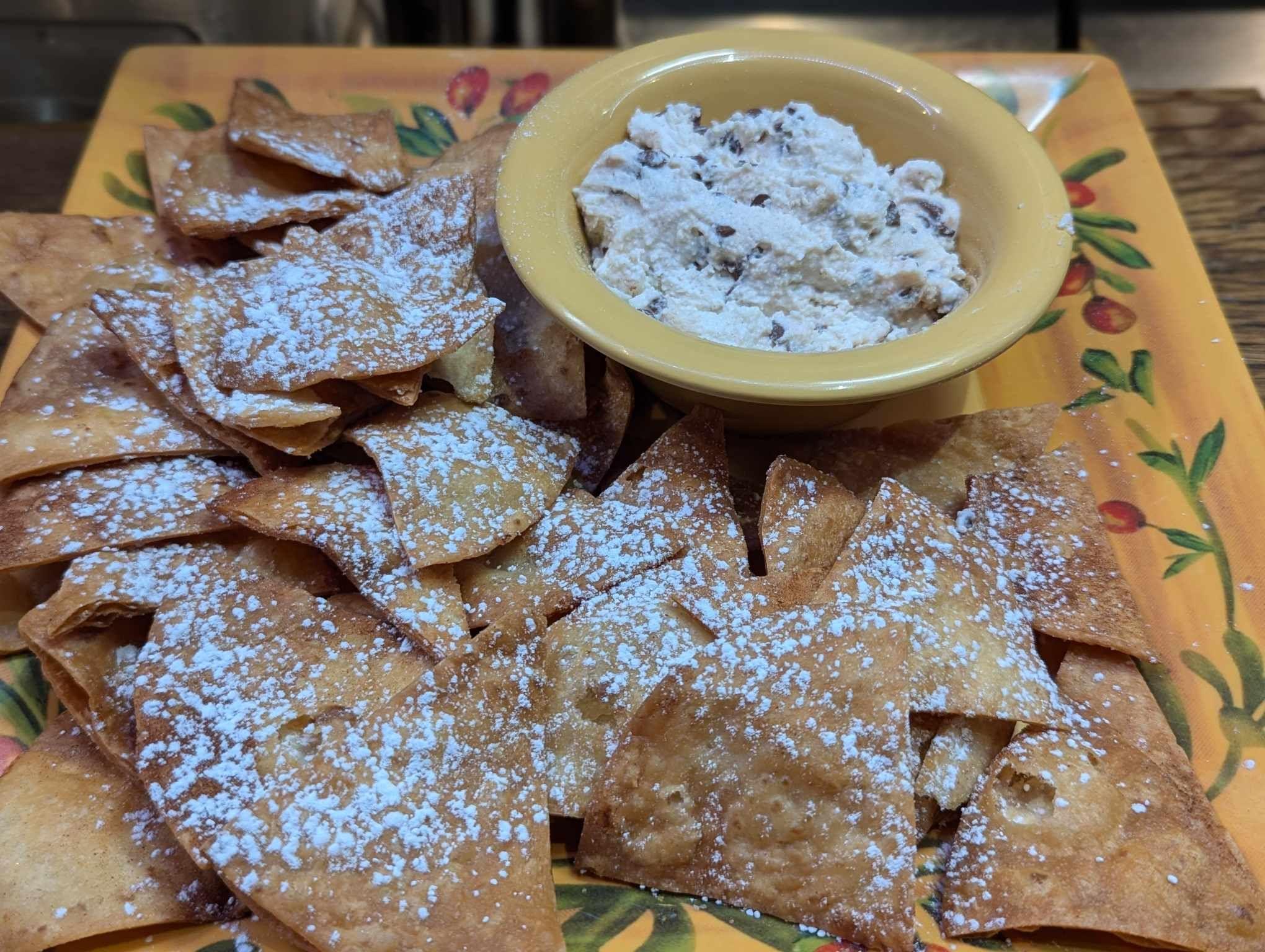 Cannoli Chips & Dip.