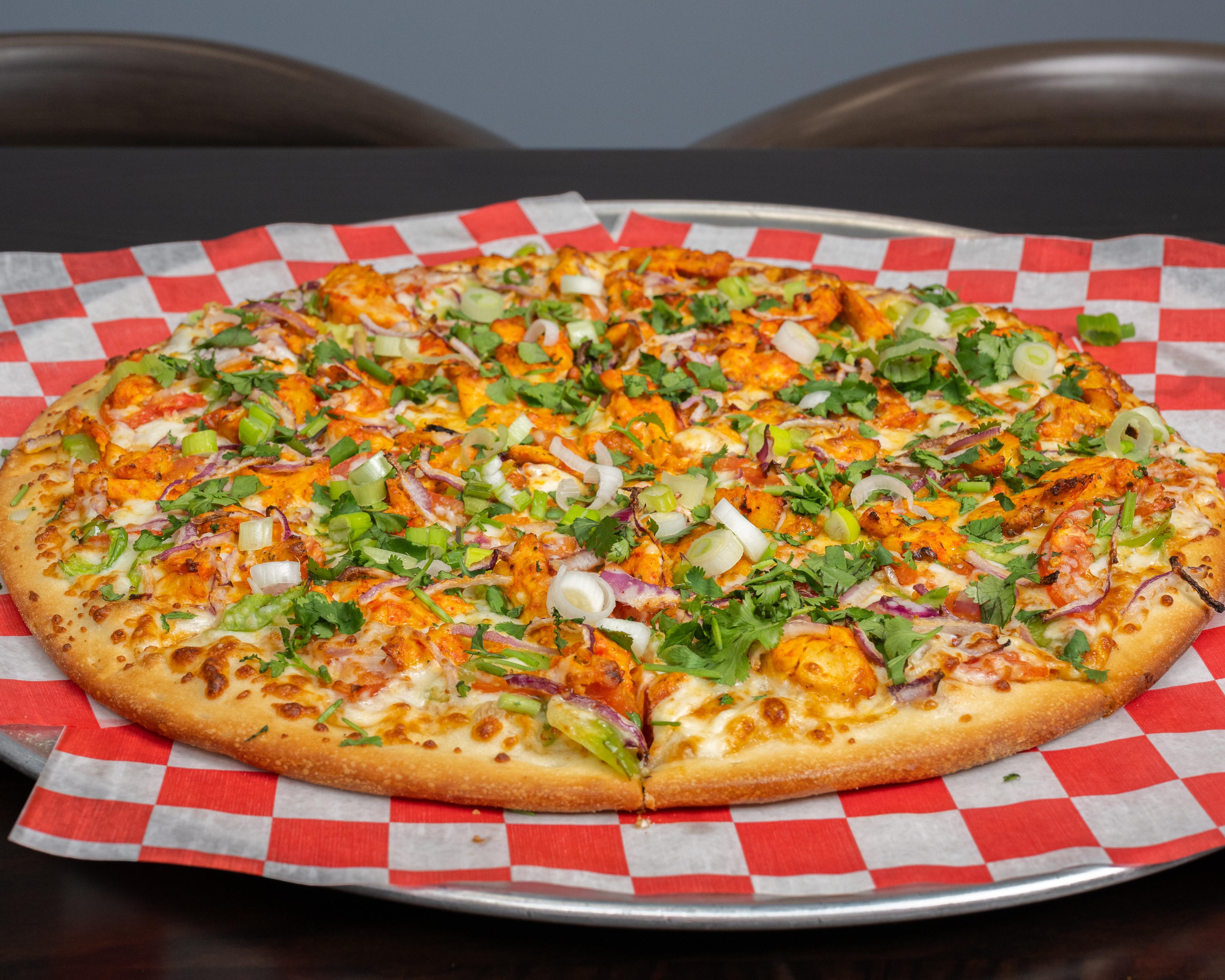 X-Large 18" Tandoori Chicken Pizza.