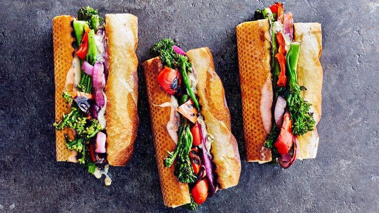 4" Veggie Delight Sandwich.