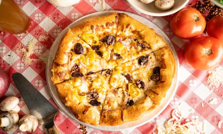 Small 10" Gluten Free Mediterranean.