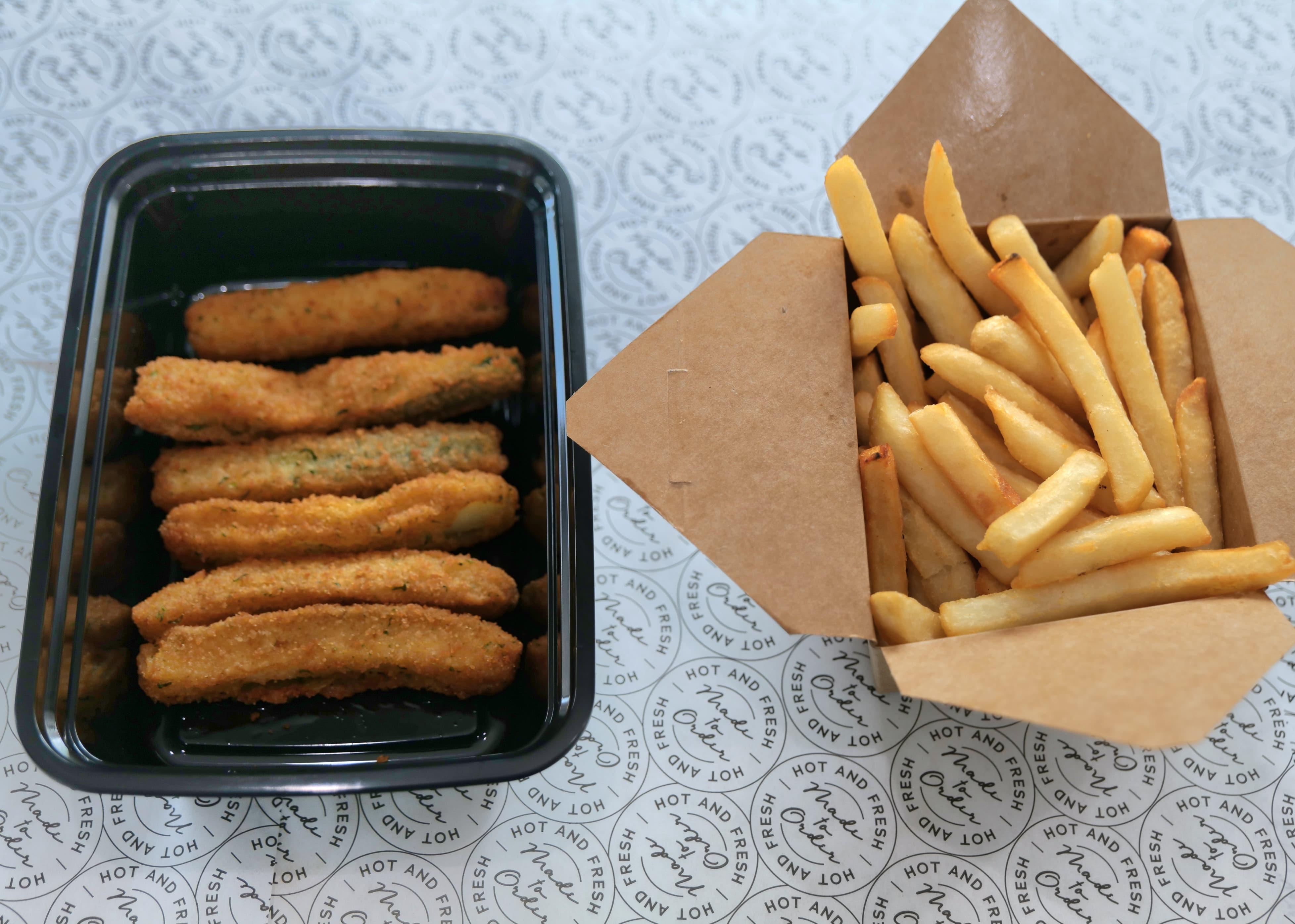 Zucchini Sticks (6 pcs.).