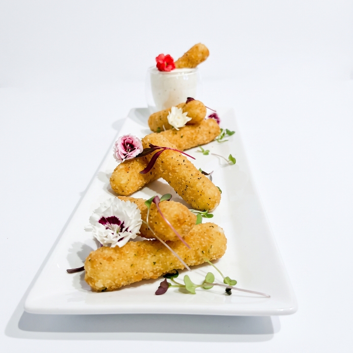 Mozzarella Cheese Sticks (6 Piece).