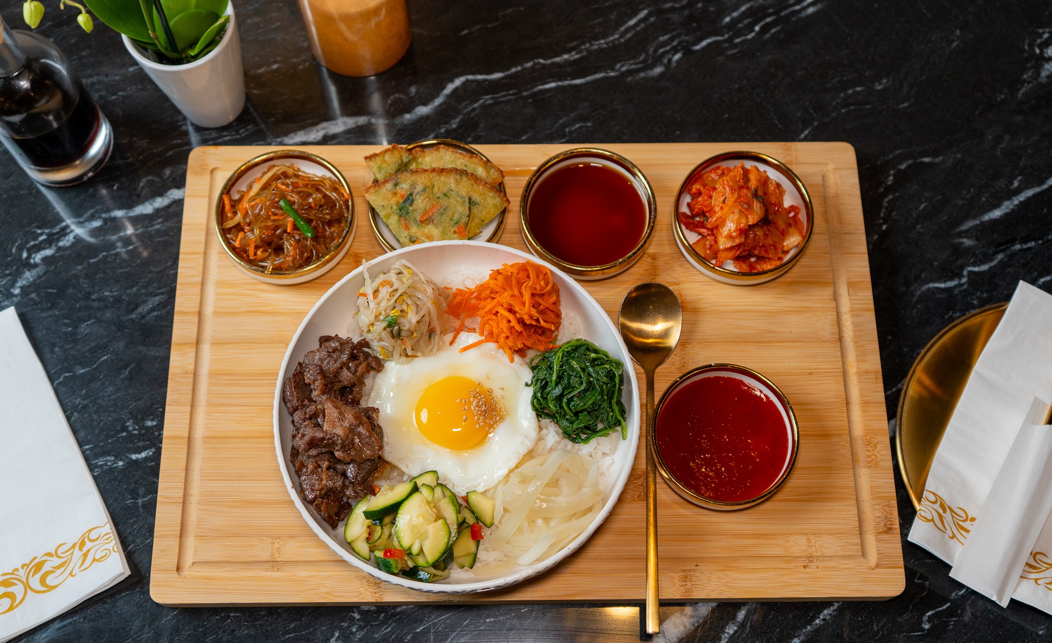 Chef's Royal Bibimbop.