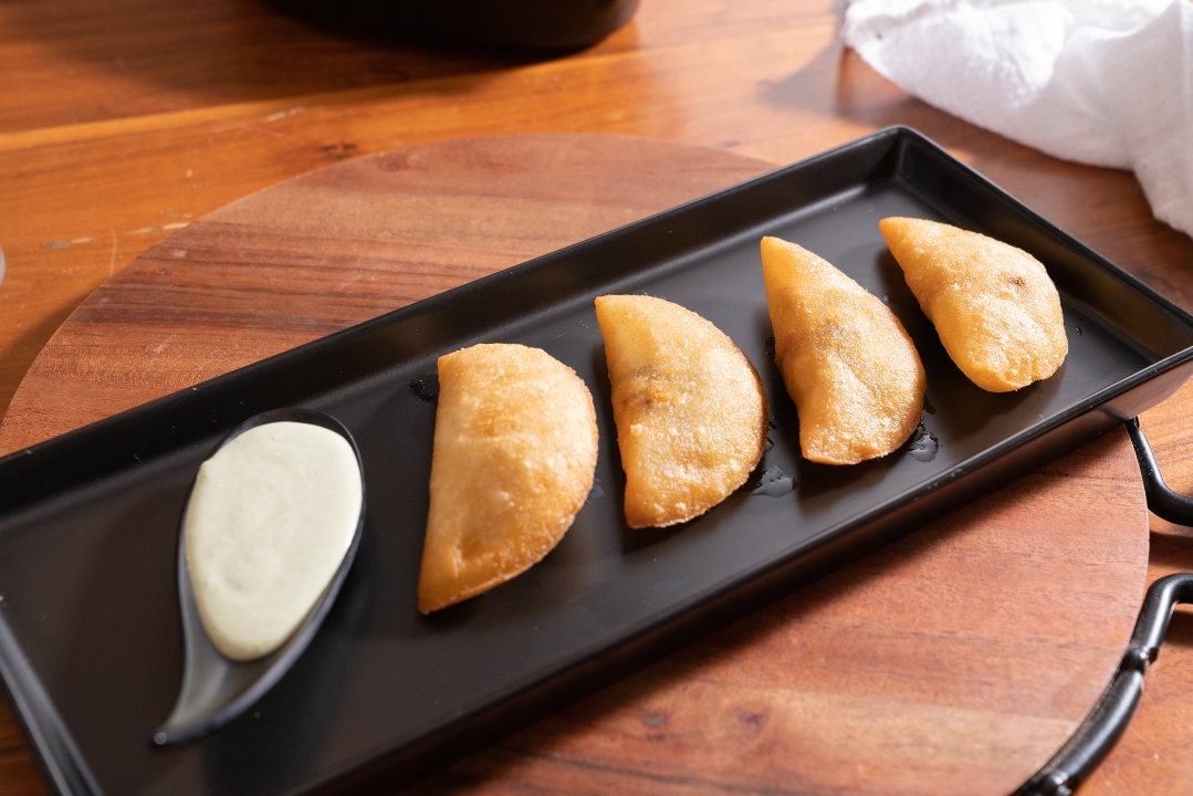 Empanadas Chicken (x3).