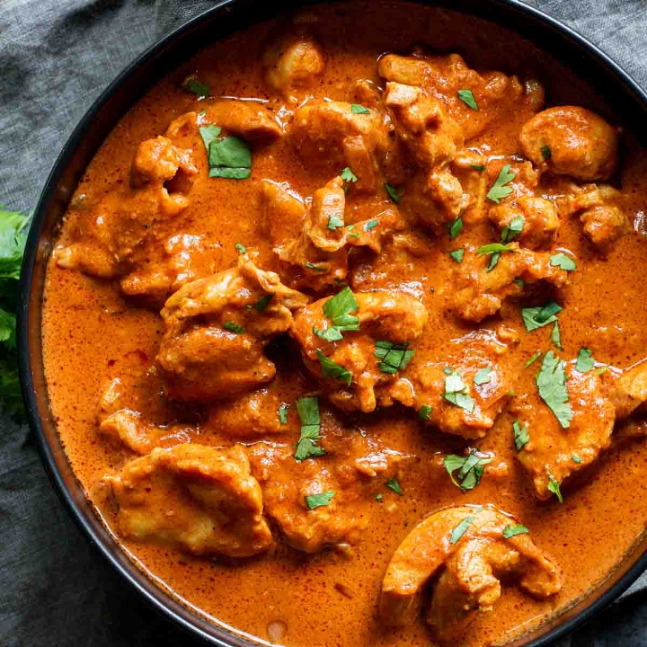 CHOOZA MAKHANI (butter chicken).
