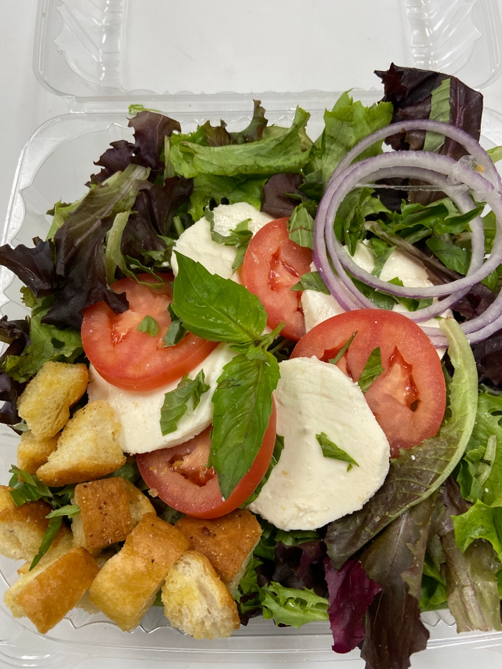 Fresh Mozz and Mixed Green Salad **.