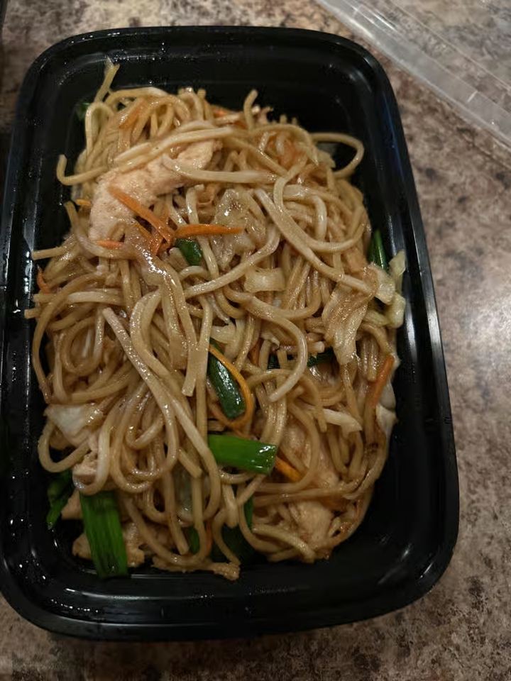 Chicken Lo Mein.