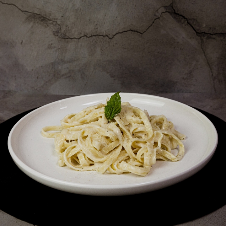 Fettuccine Alfredo.