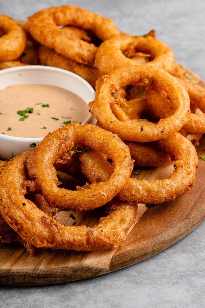 ONION RINGS.