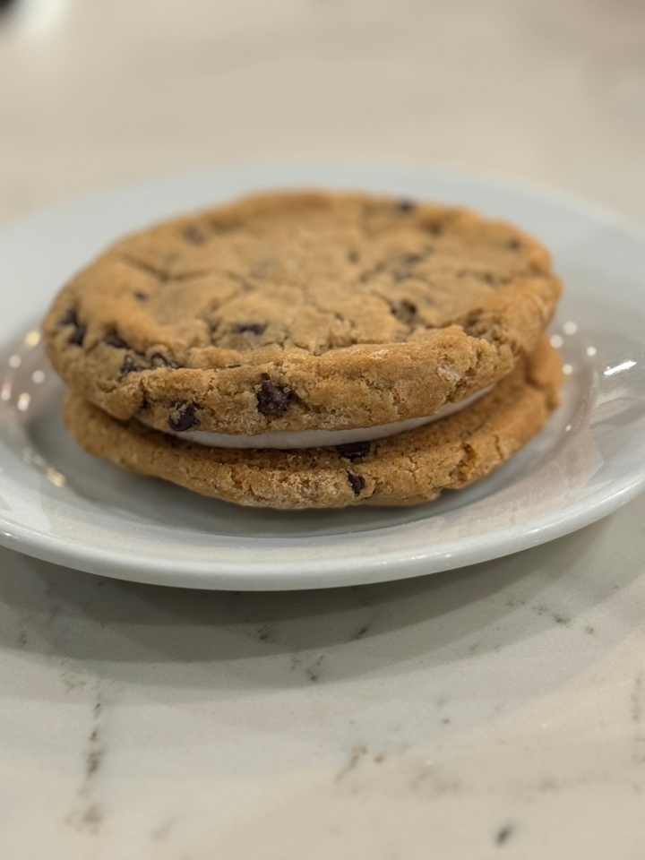 Chocolate Chip Cookie Sandwich (GF).