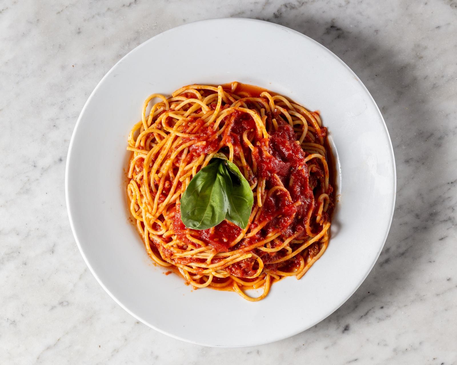 Spaghetti with chicken.