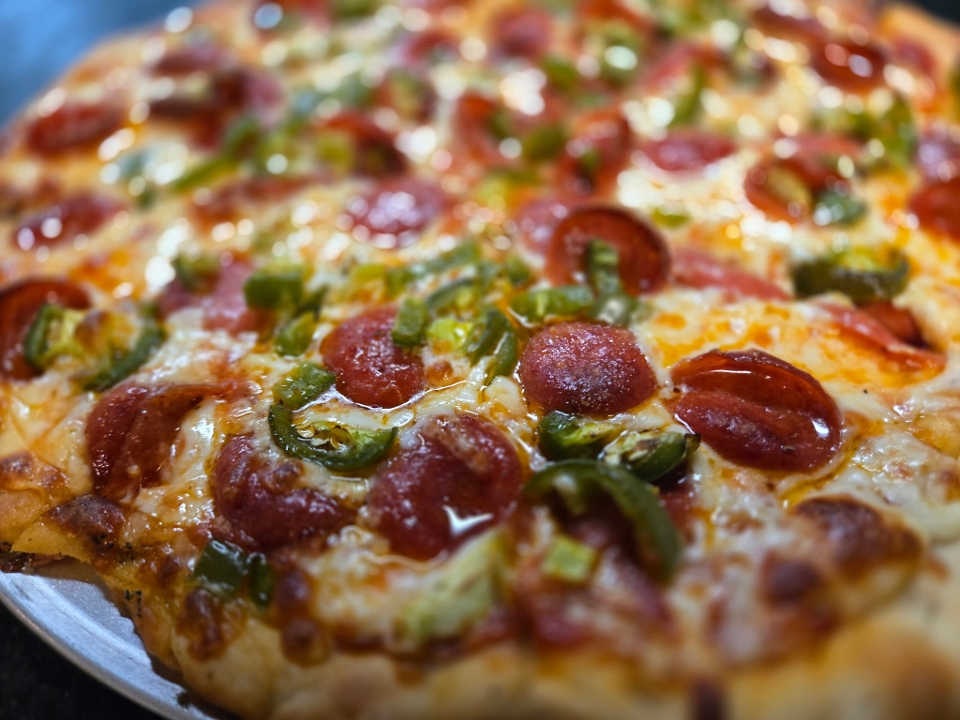 BYO Small Pizza.