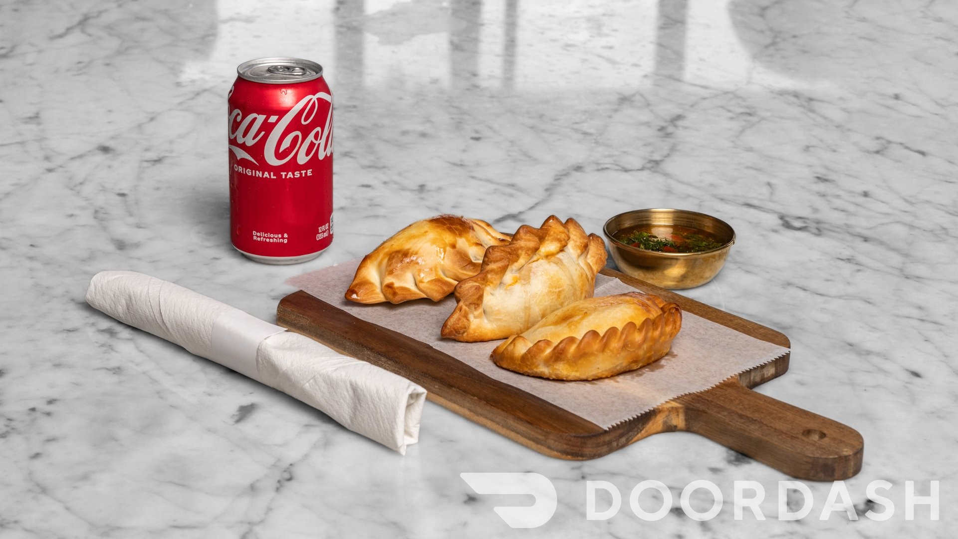 3 Empanadas with Soda Meal Box.