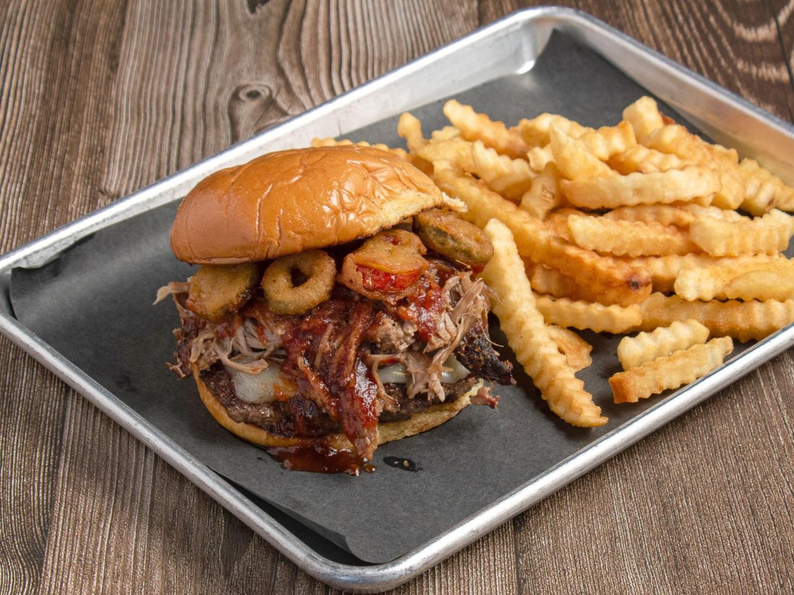 Gringos BBQ Smash Burger.