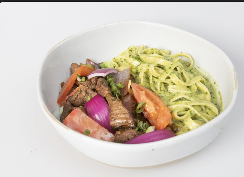 Pesto Noddles with Wok-Smoked Lomo.