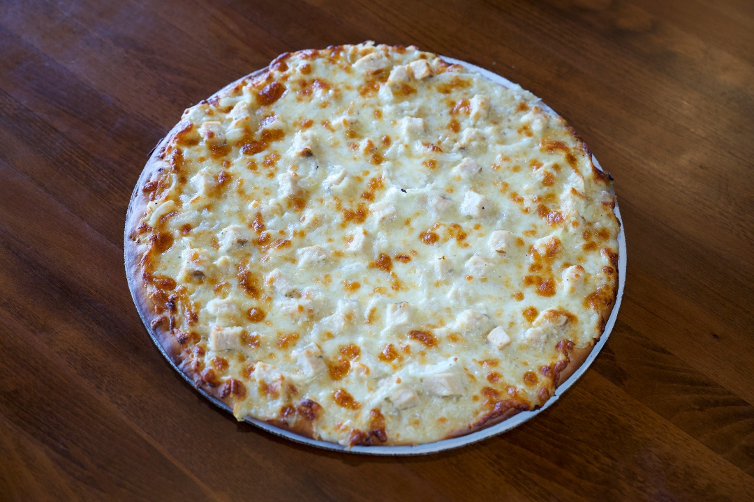 Garlic Chicken Alfredo Tavern Style Thin.