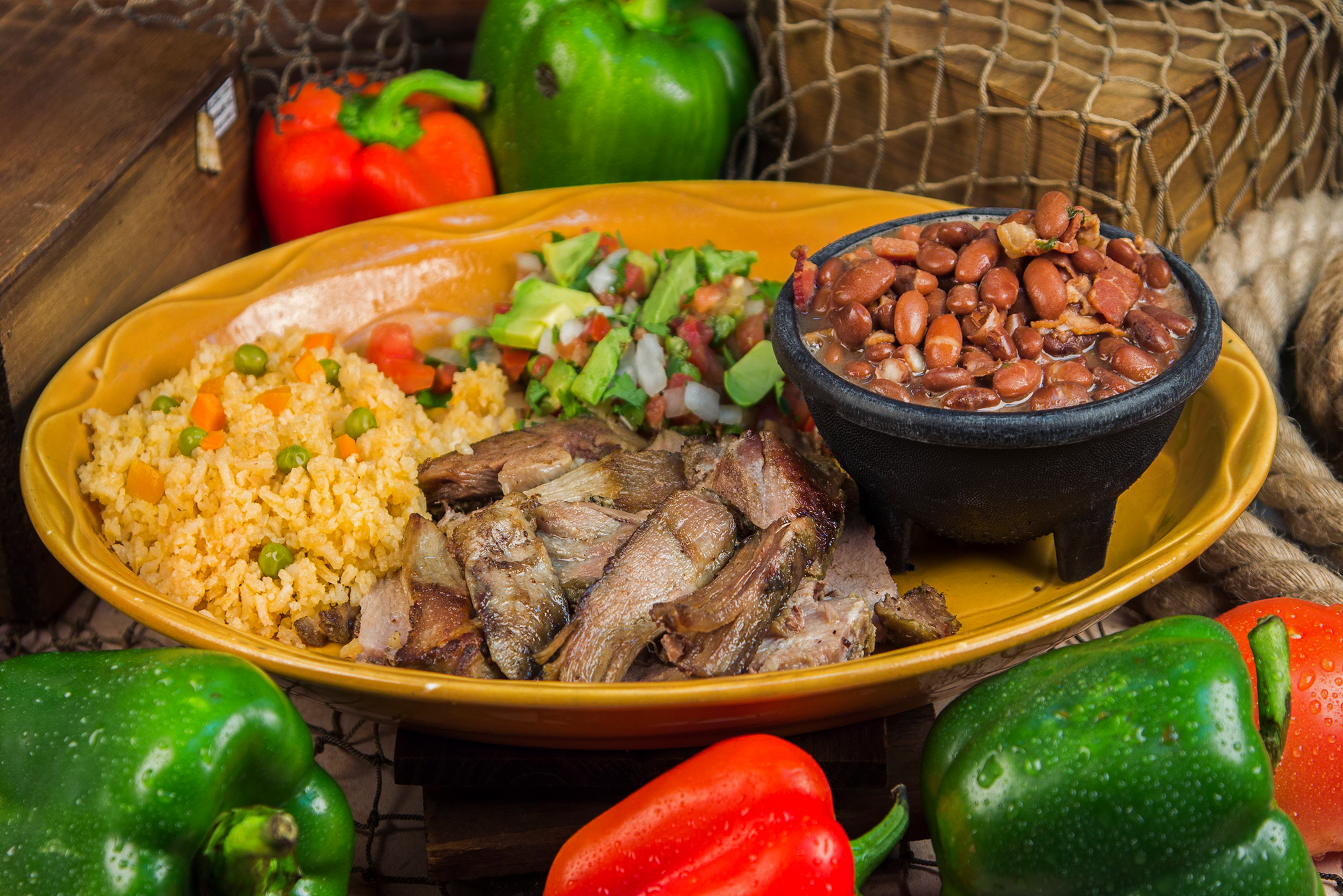 16. Carnitas Estilo el Dorado / 16. Pulled Pork el Dorado Style.