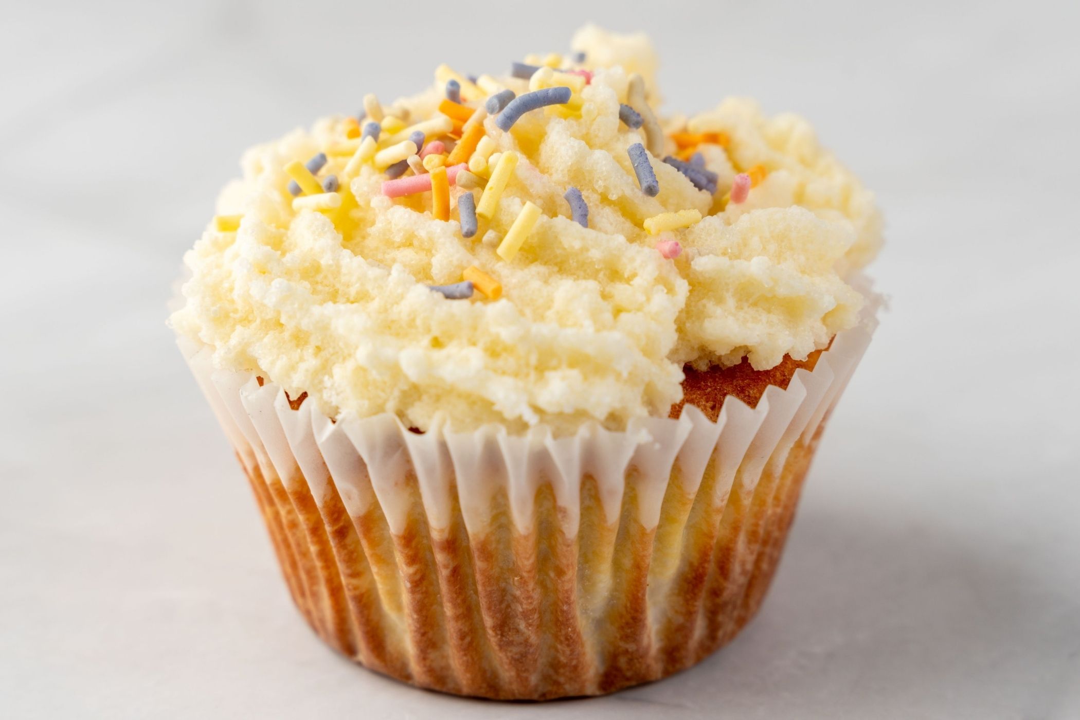 Keto Vanilla Cupcakes