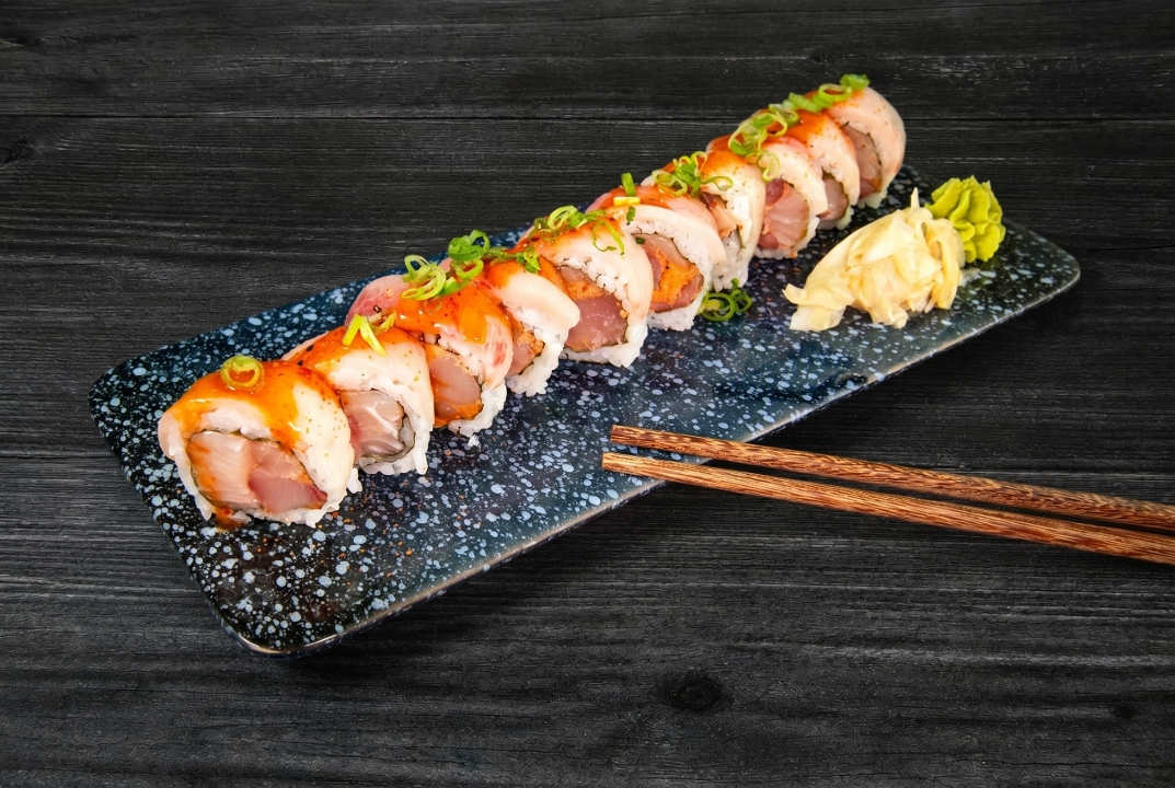 Spicy hamachi roll.