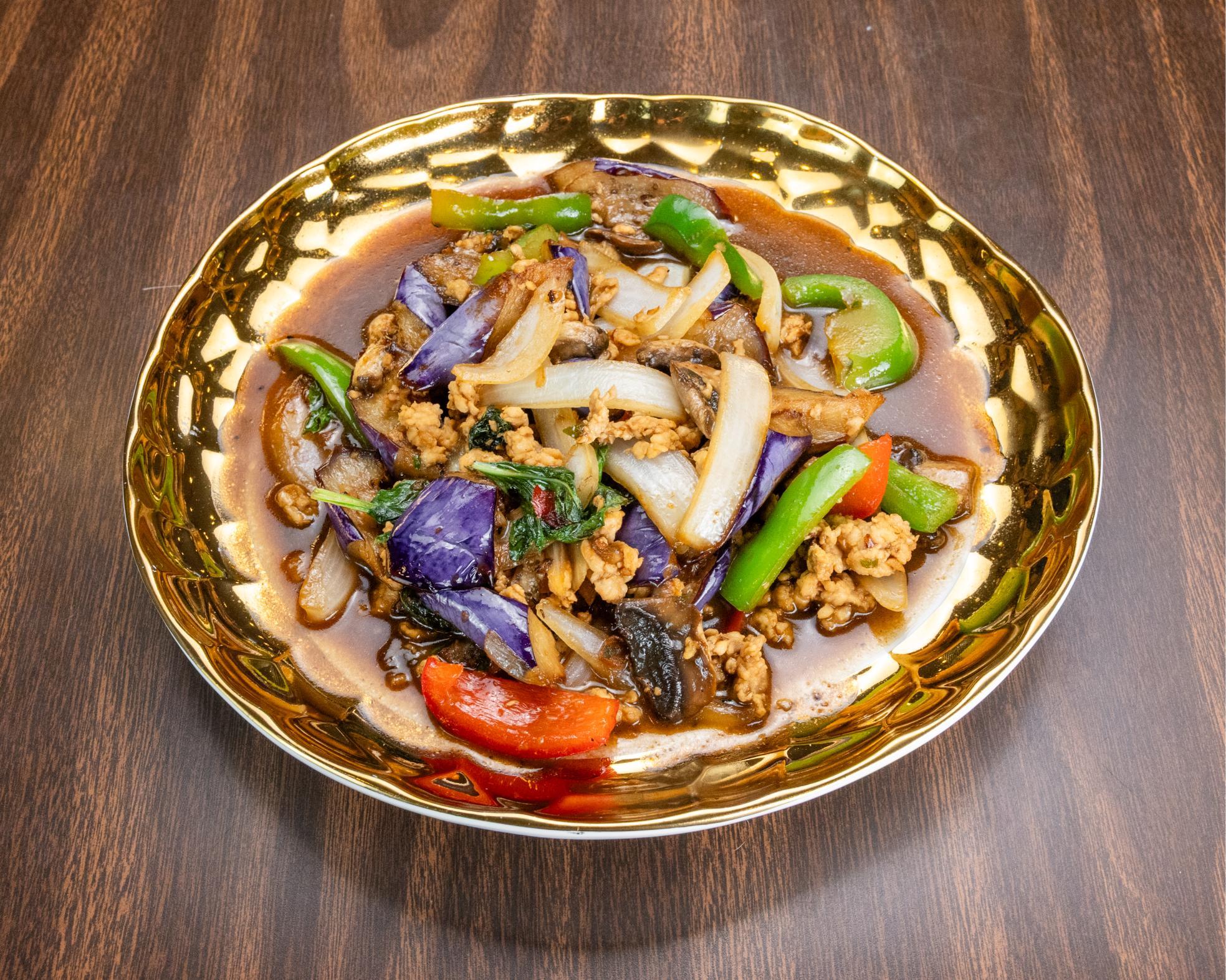 V4: Pad Ma Kuer Yao.