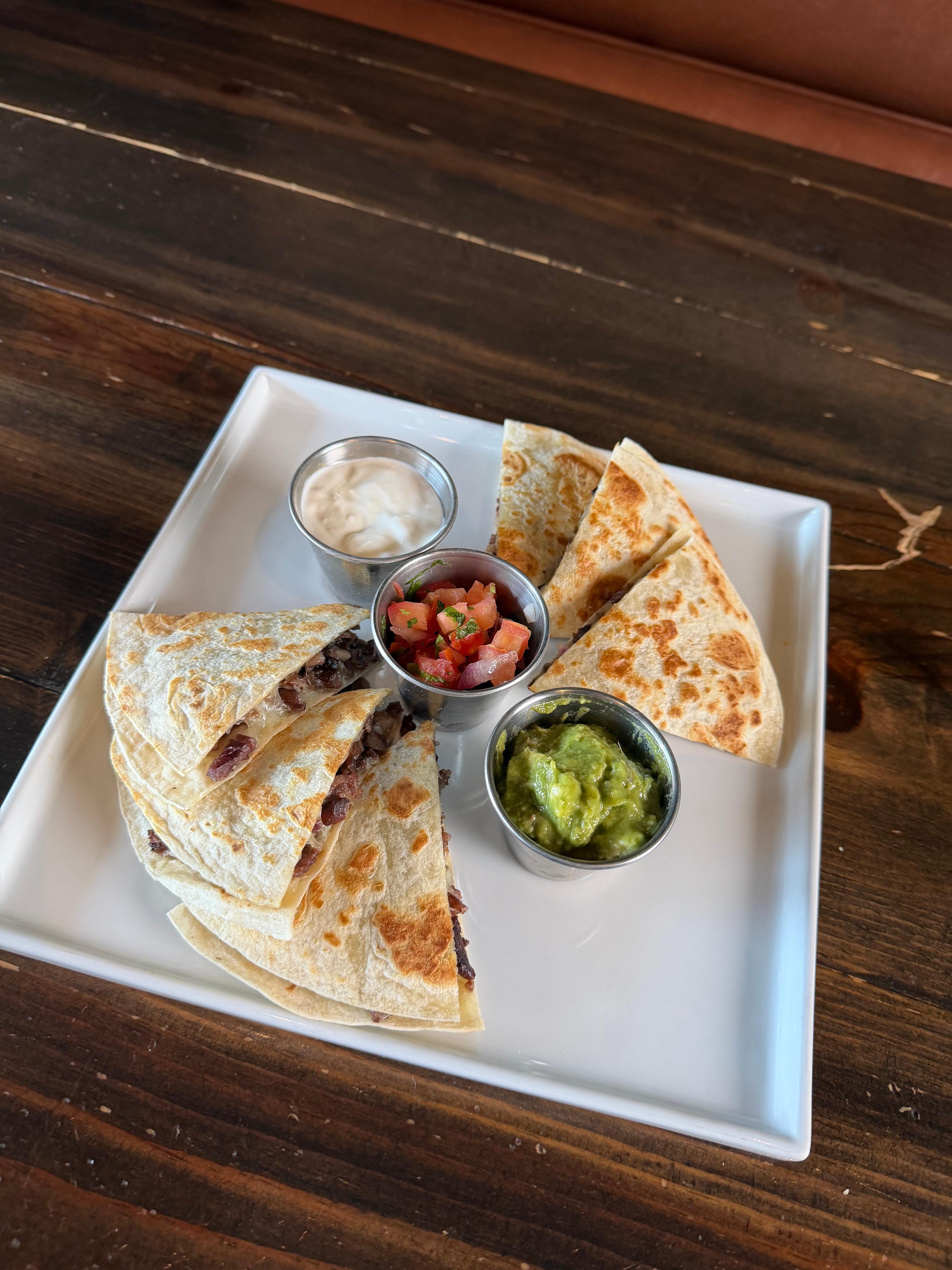 Quesadilla Con Todo.