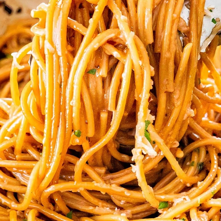 Veg Chili Garlic Noodles.