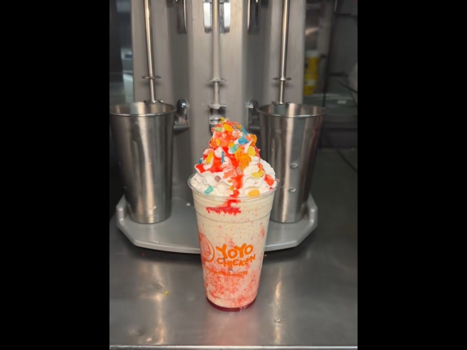 Fruity Bubble Milkshake (Large).