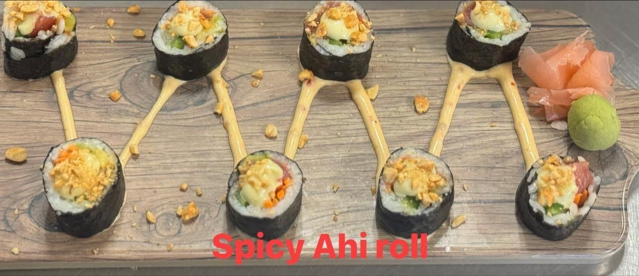 SPICY AHI TUNA ROLL.