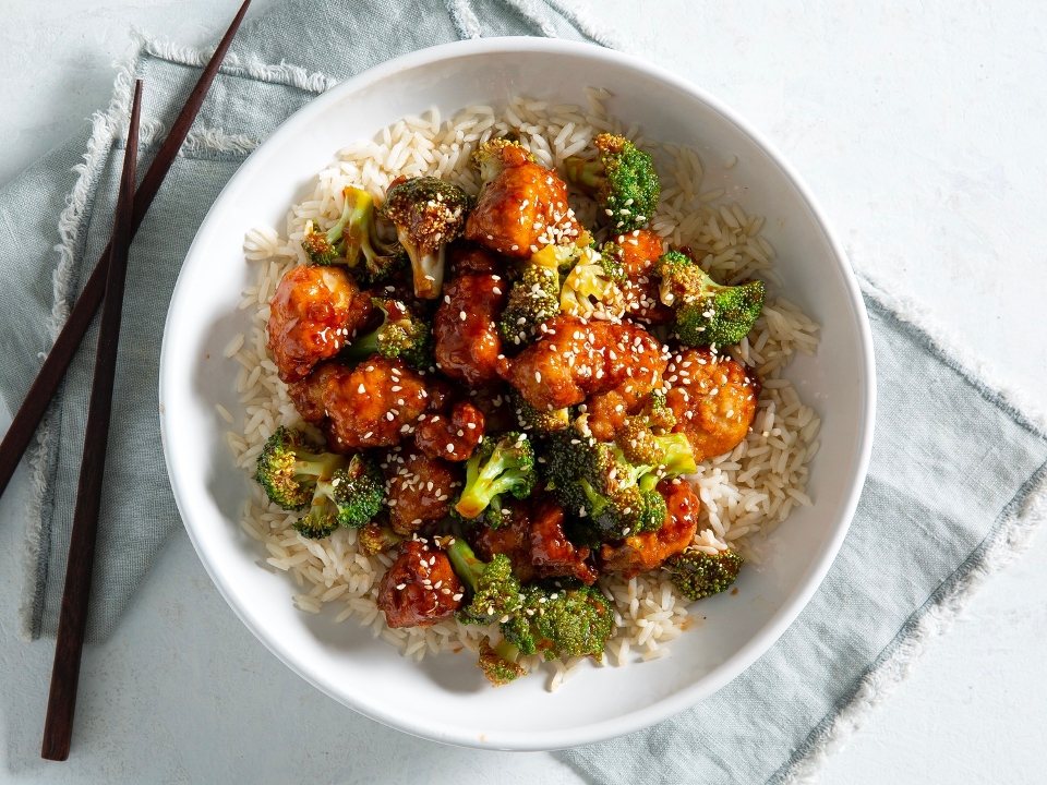 General Tsao's Chicken Lunch.