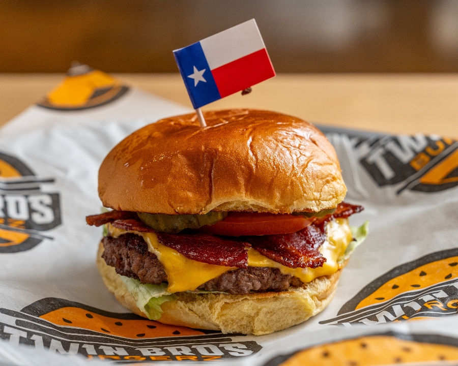 Floore's Country Store Bacon Burger.