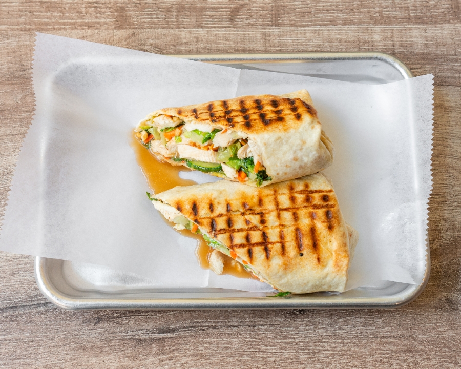ASIAN CHICKEN WRAP.
