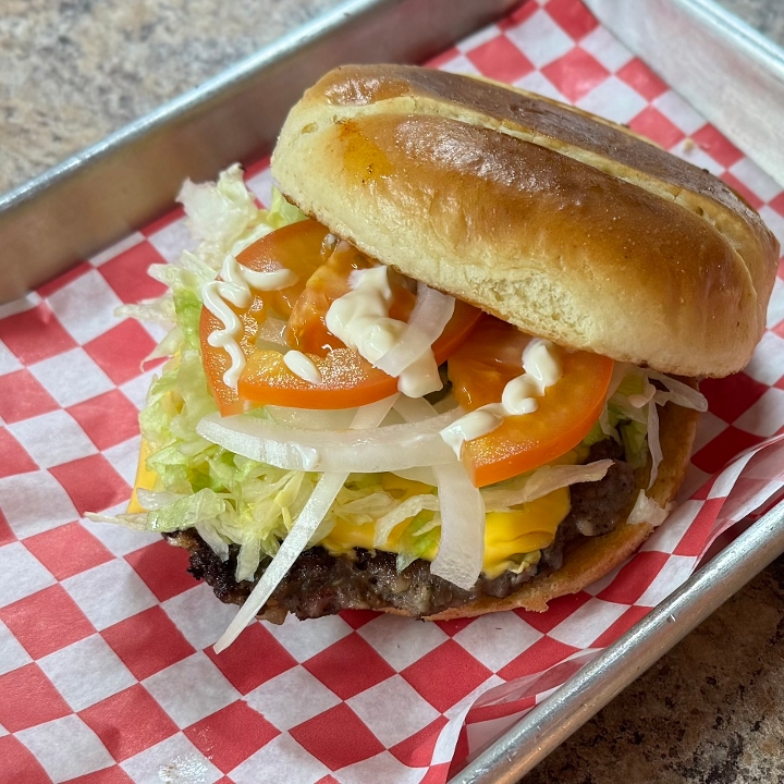 Deluxe Cheeseburger.