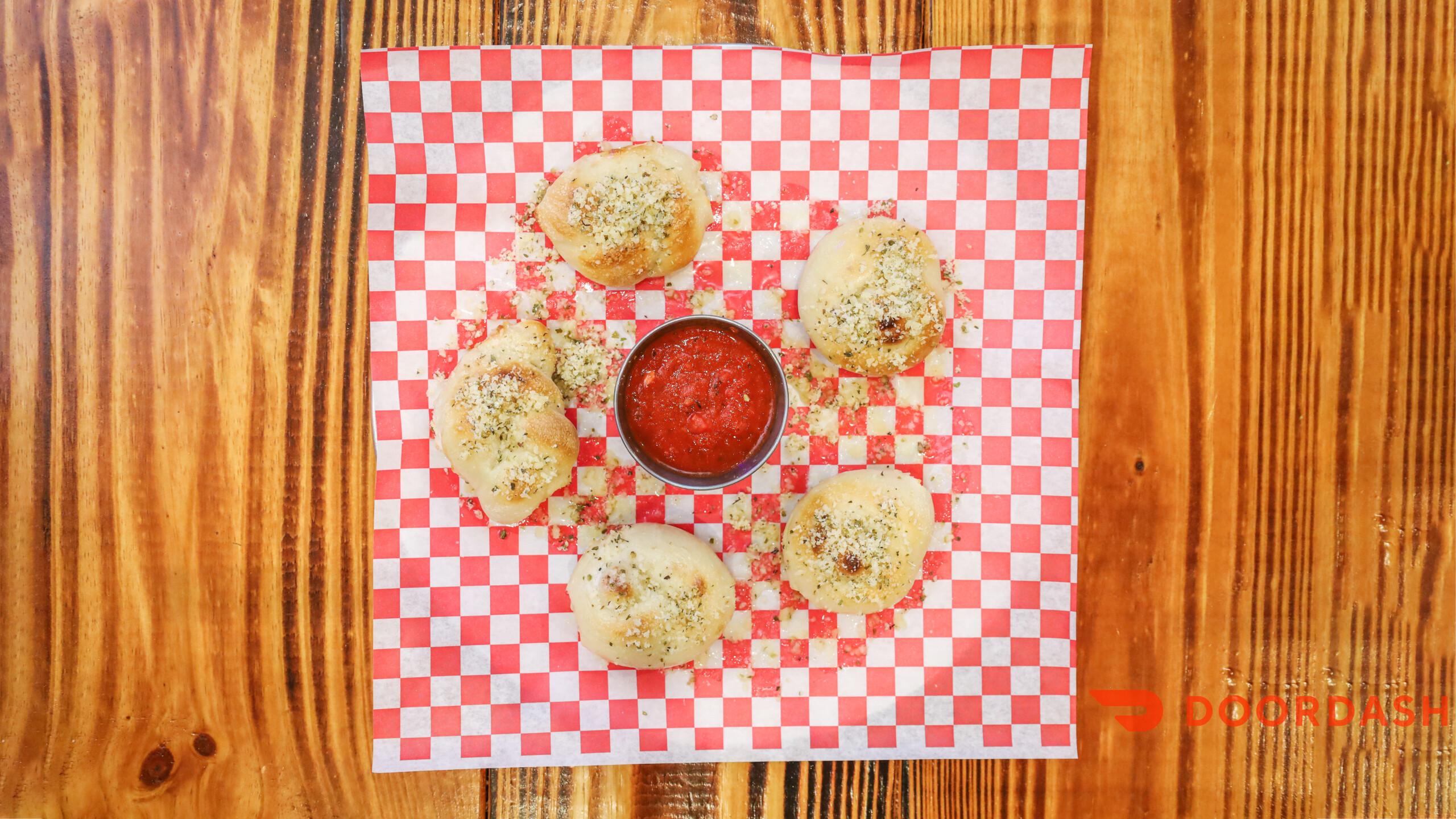 Garlic Knots.