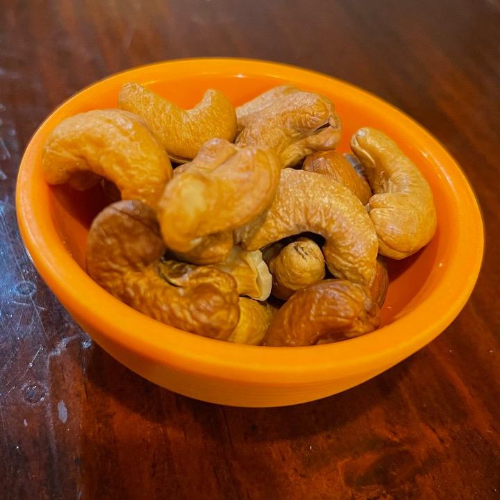 SIDE Cashew Nut.