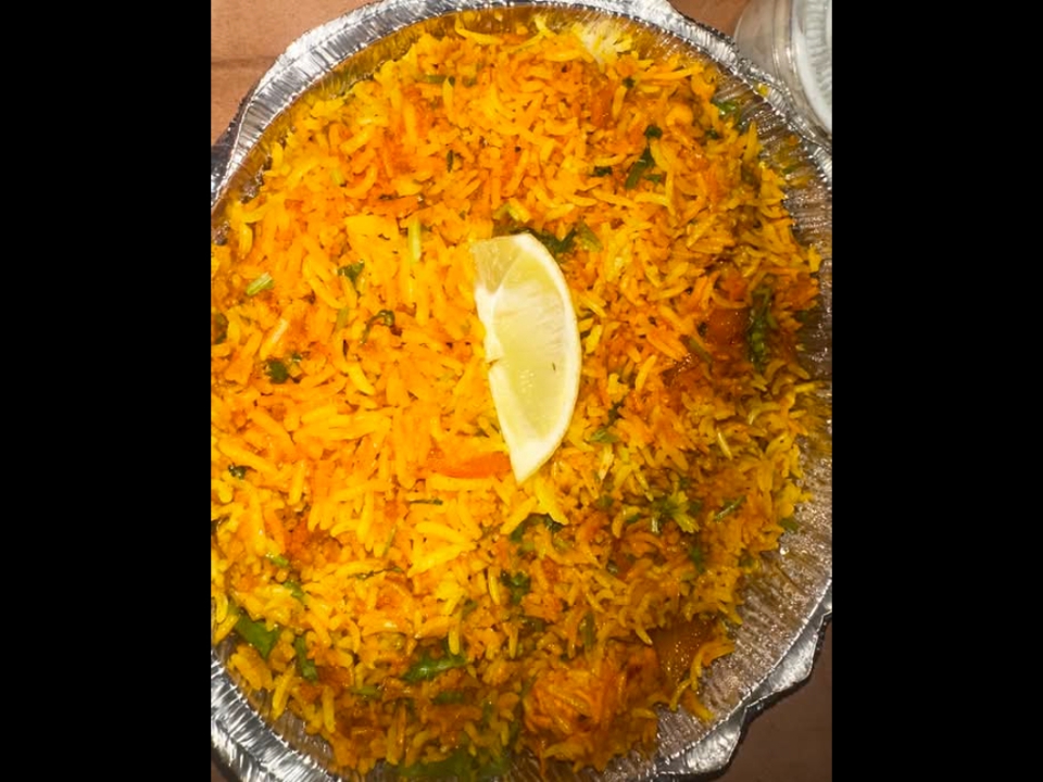 CHICKEN BIRYANI.