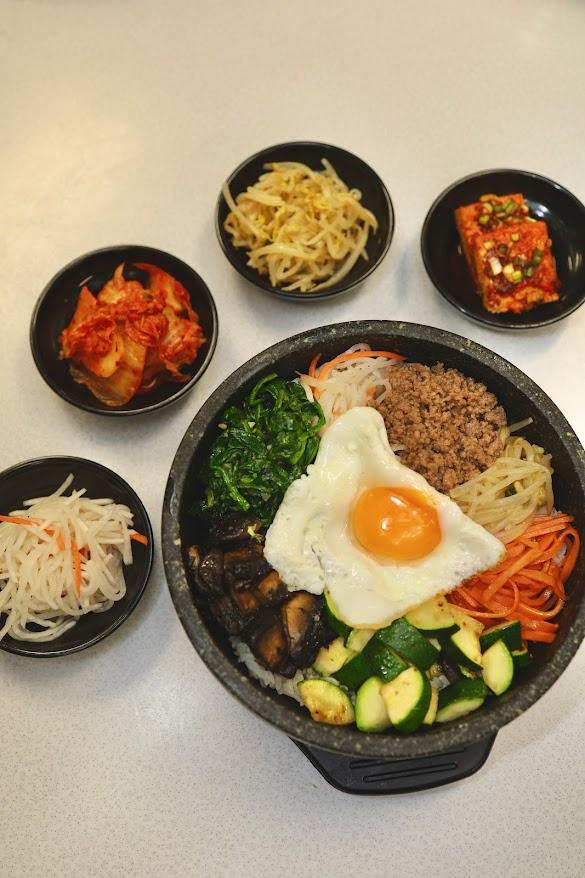 Dolsot Bibimbap.