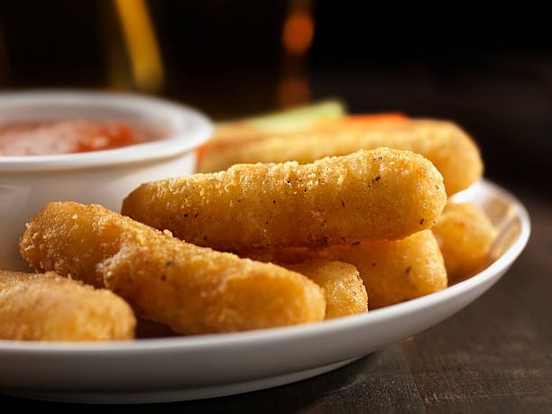 Mozzarella Cheese Sticks (6).