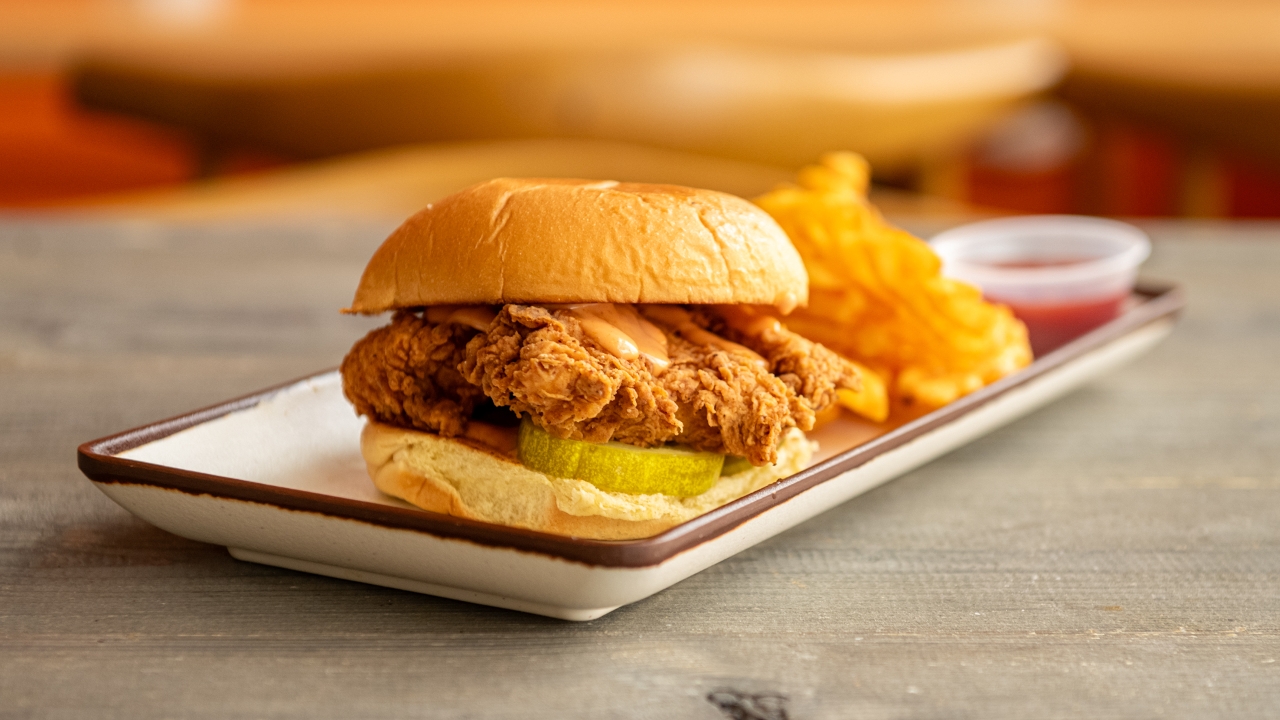 Award Winner Crisp Chik'n with Side.