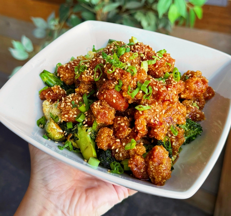 Orange Chickun Bowl.