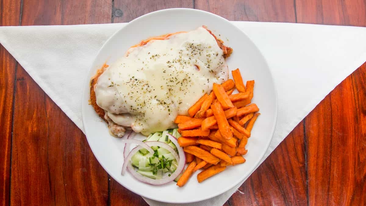 Milanesa Napolitana.