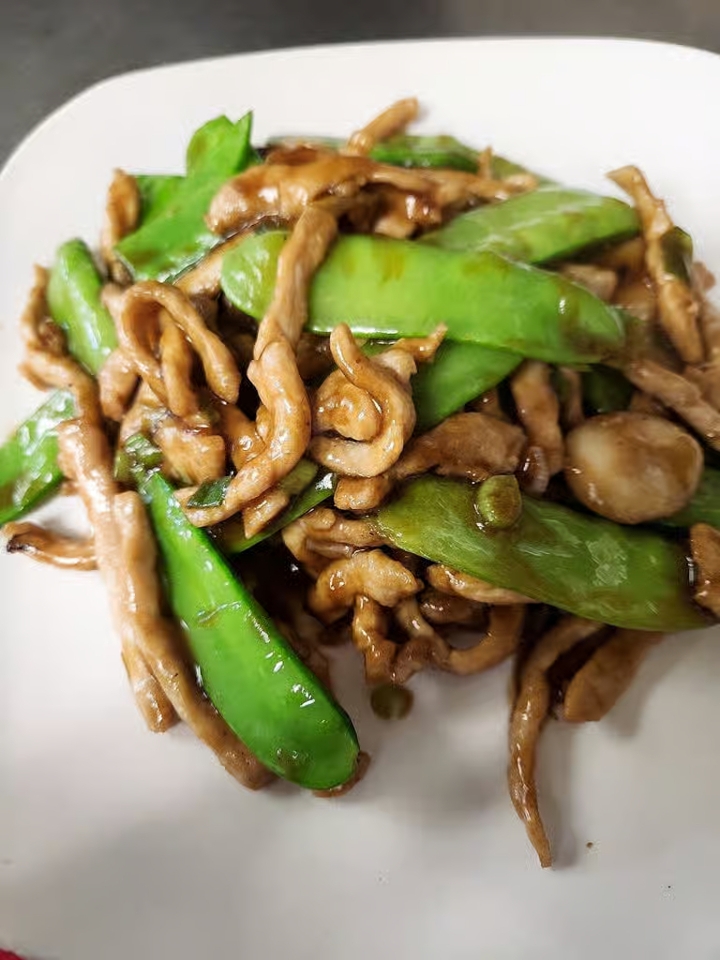 Beef & Snow Pea Pods.