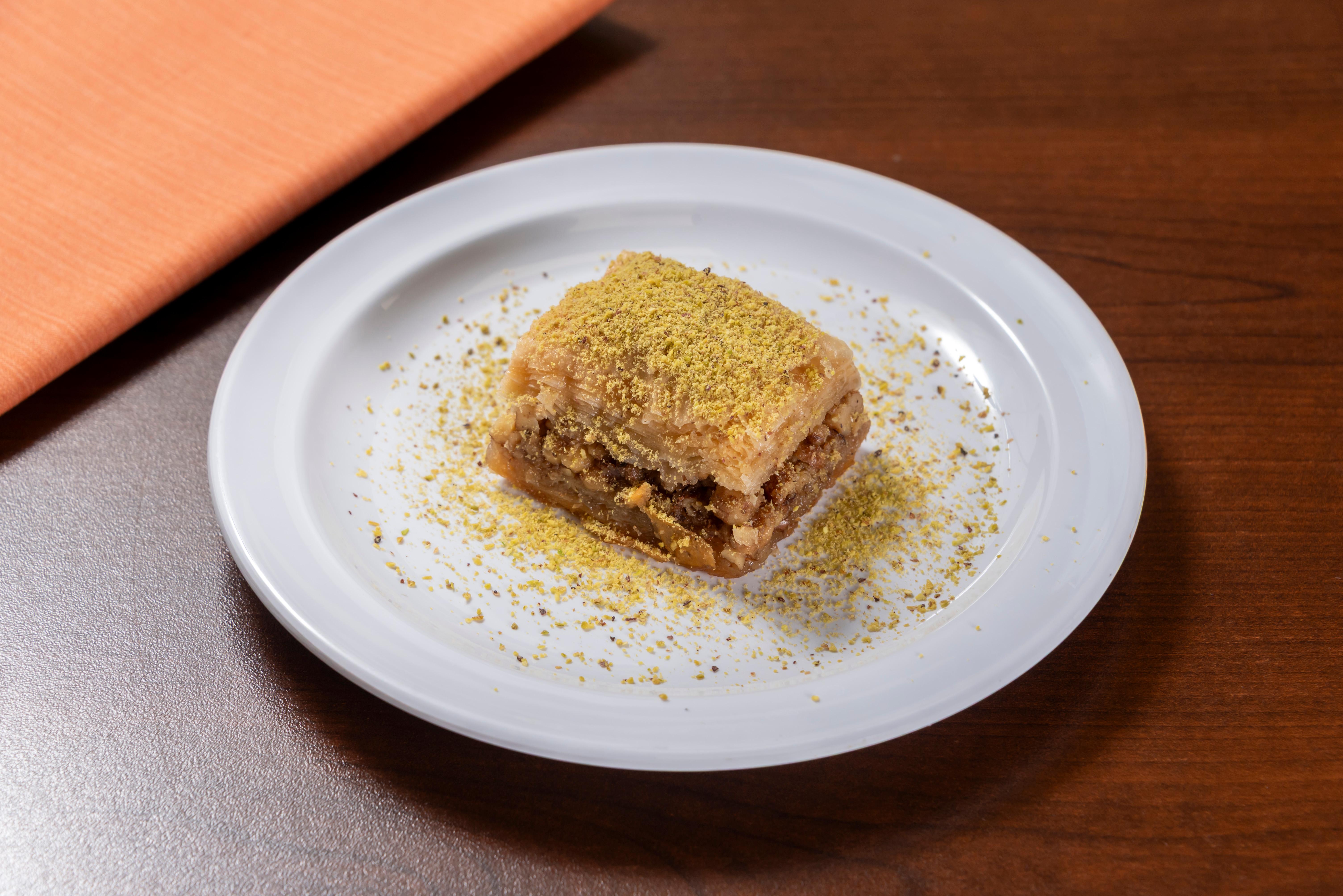 Baklava (Mixed Walnut/Pistachio).
