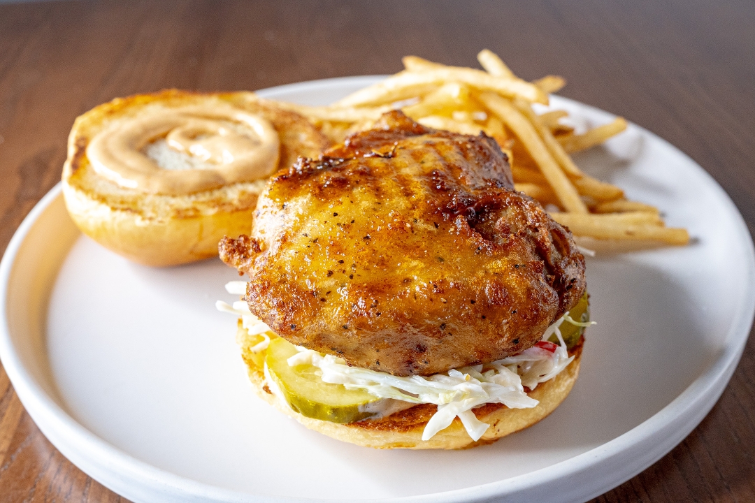 BREWERS HILL HOT CHICKEN.