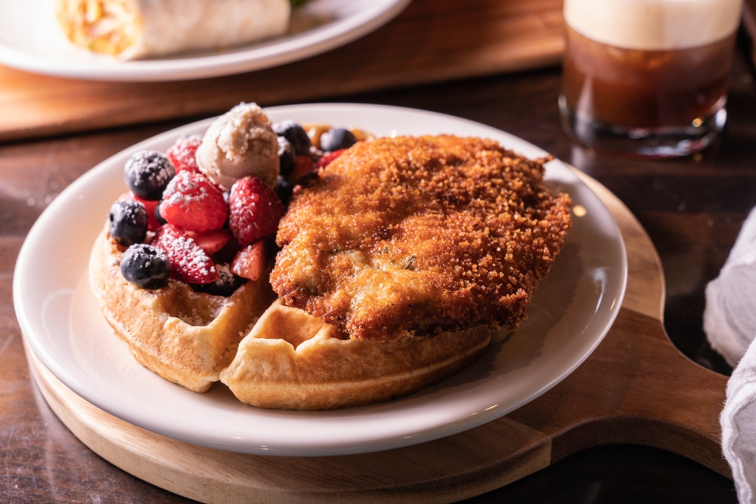 Chicken  and Waffle w Berries.