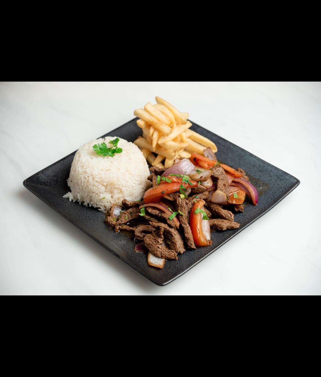 Lomo Saltado.