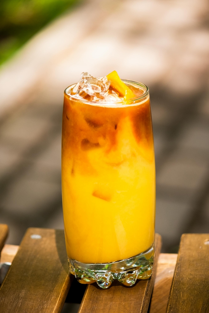 Mango Milkshake 20oz.