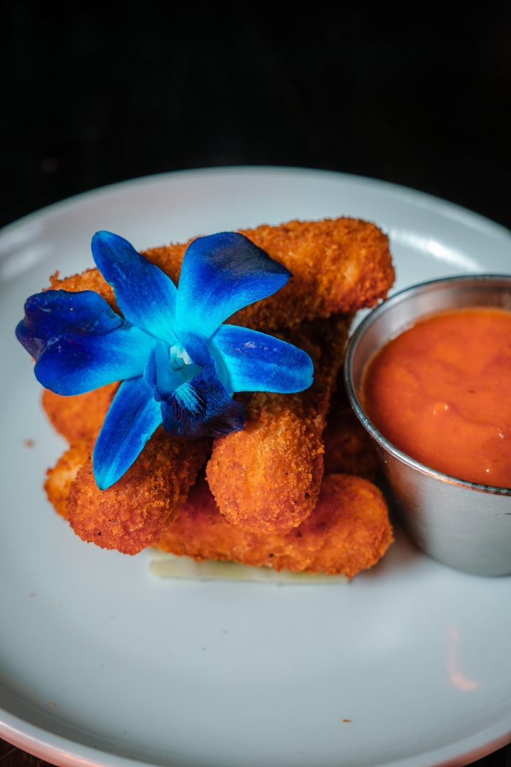 Mozzarella sticks.
